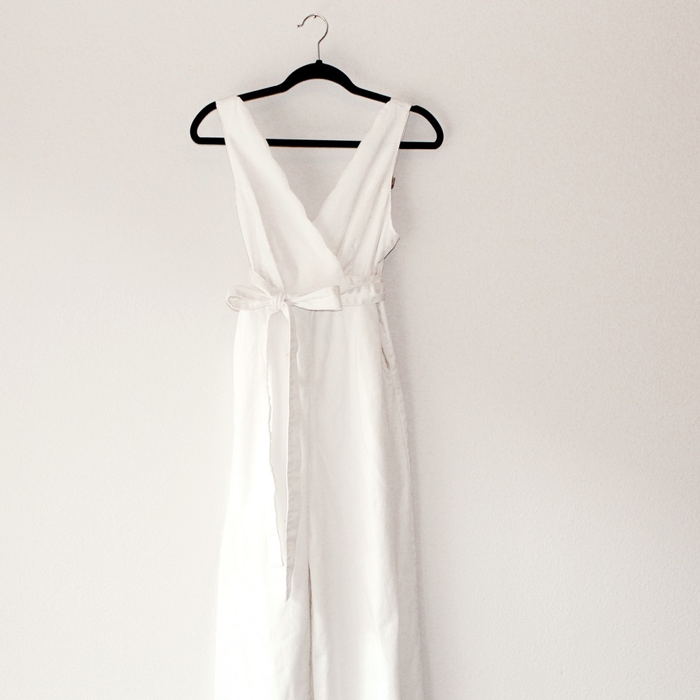 CUTE white jumpsuit (Anthropologie!!)